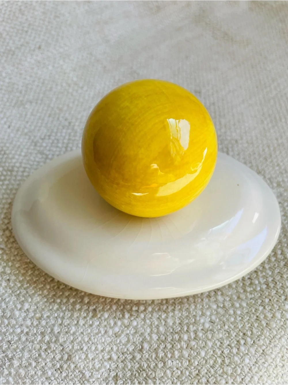 Vintage ceramic lemon